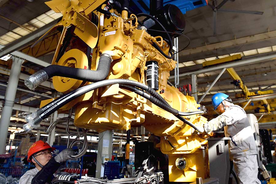 China fully opens manufacturing sector to foreign investors